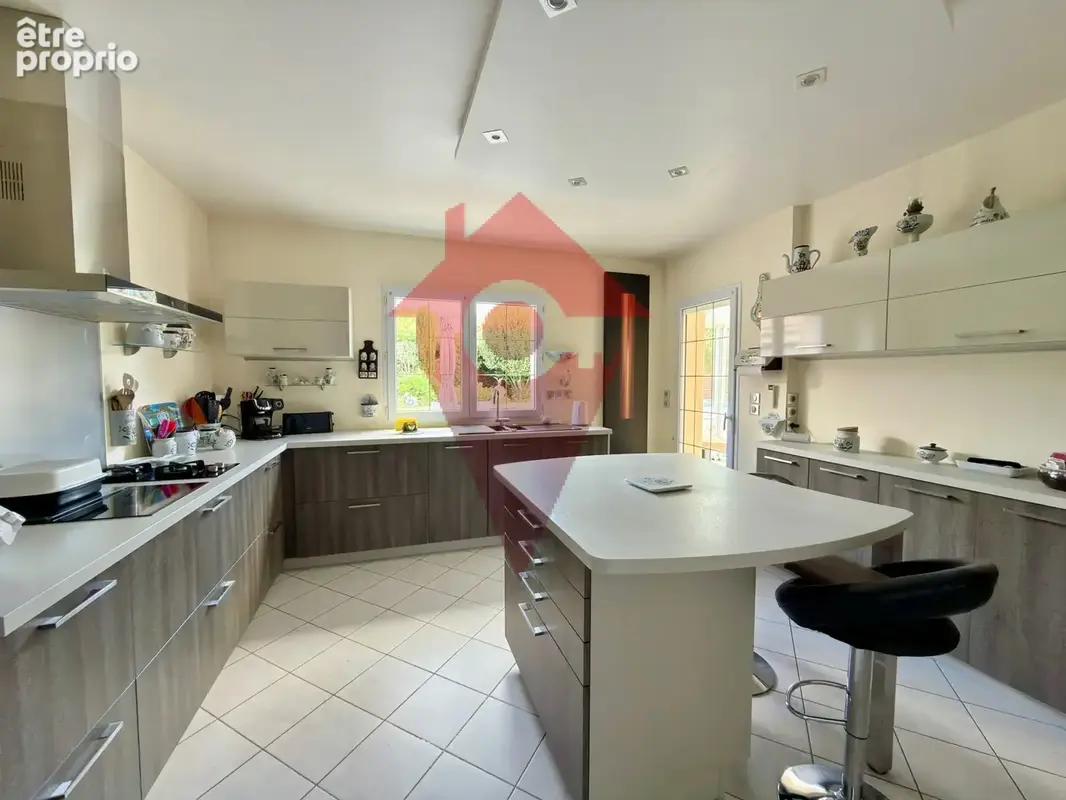 Les Alluets le Roi -Maison familiale de 182 m2 avec piscine- - photo 8