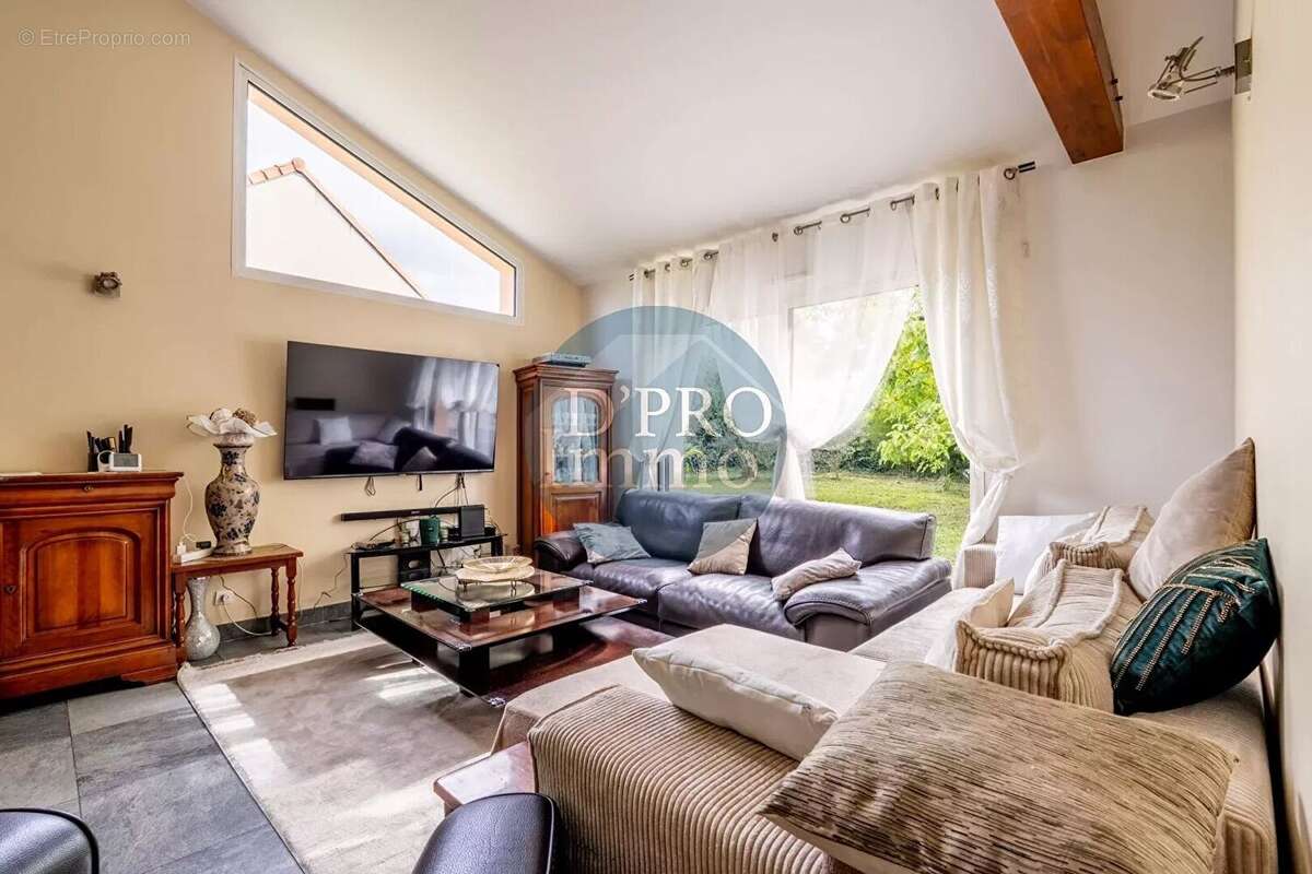 Maison spacieuse de 6 pièces à vendre à Vertou - Rare sur le marché ! - photo 6