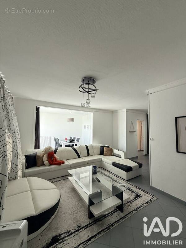 Photo 1 - Appartement à FLEURY-LES-AUBRAIS