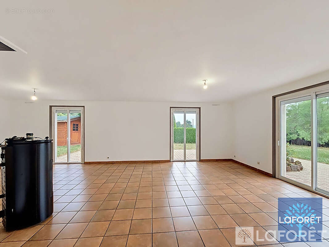 Maison de plain Pied  - 5 pièce(s) 183 m2 - photo 3