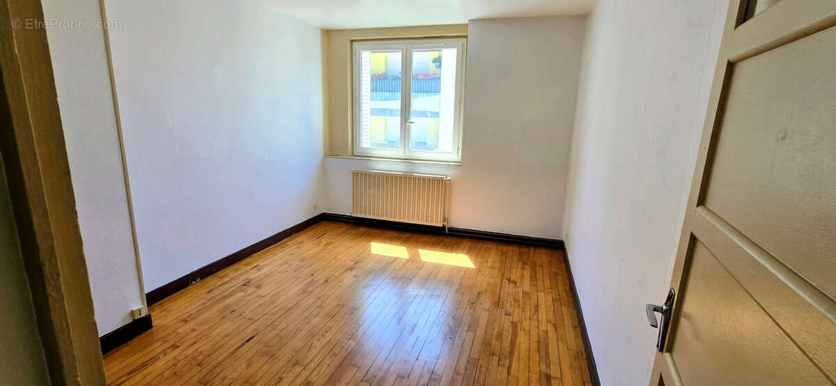 Appartement Gray 3 pièce(s) 62.20 m2 - photo 6