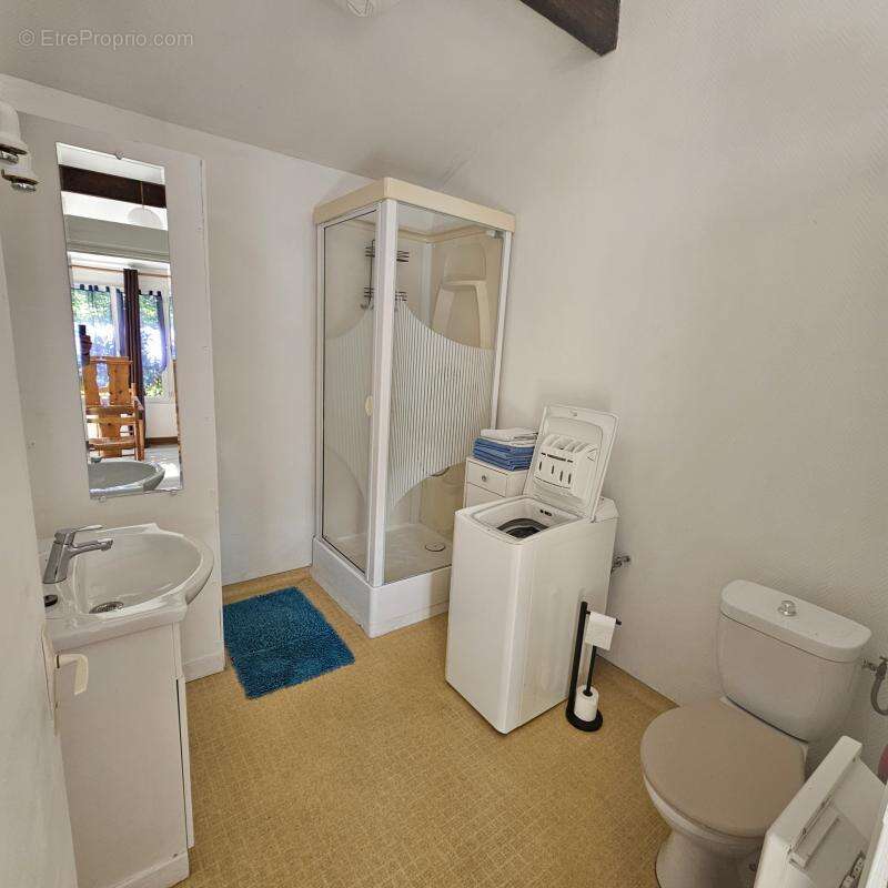 Maison à CHAMPAGNE-LES-MARAIS