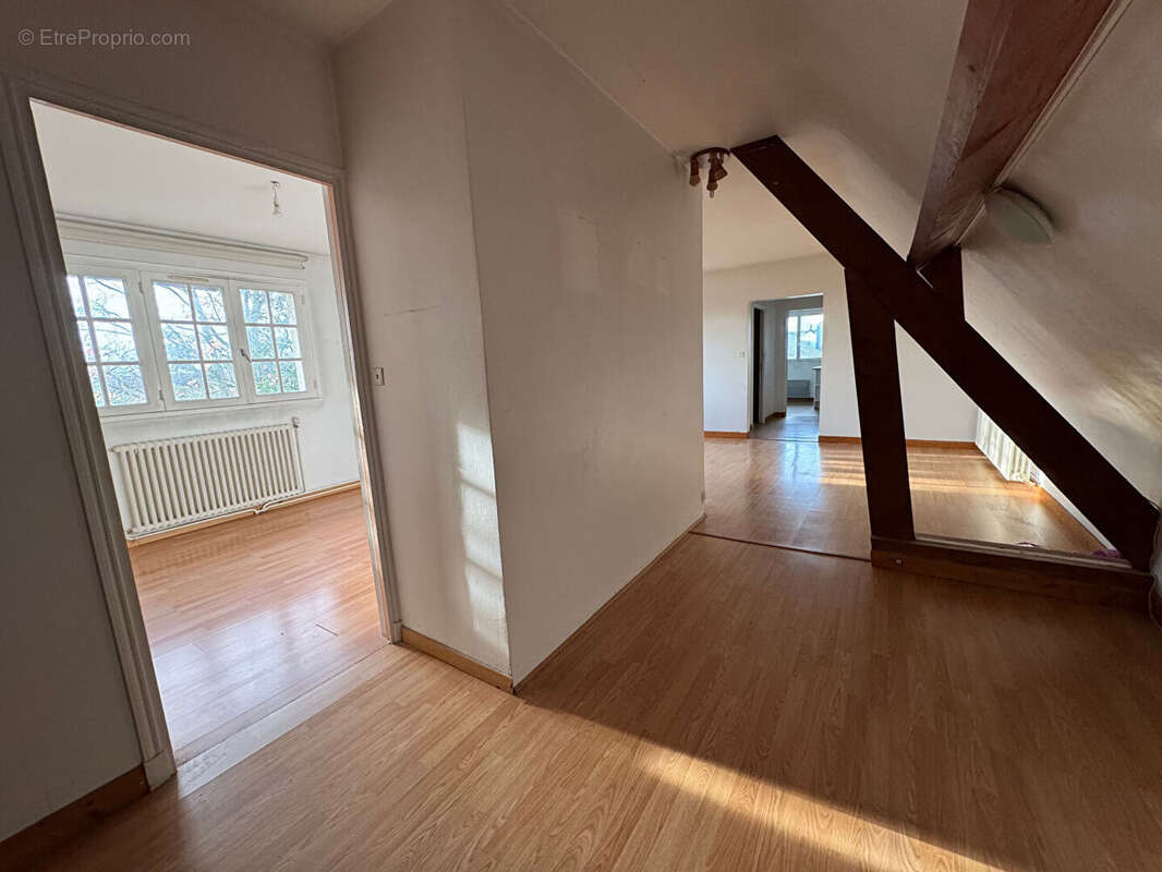 Maison à FEUCHEROLLES