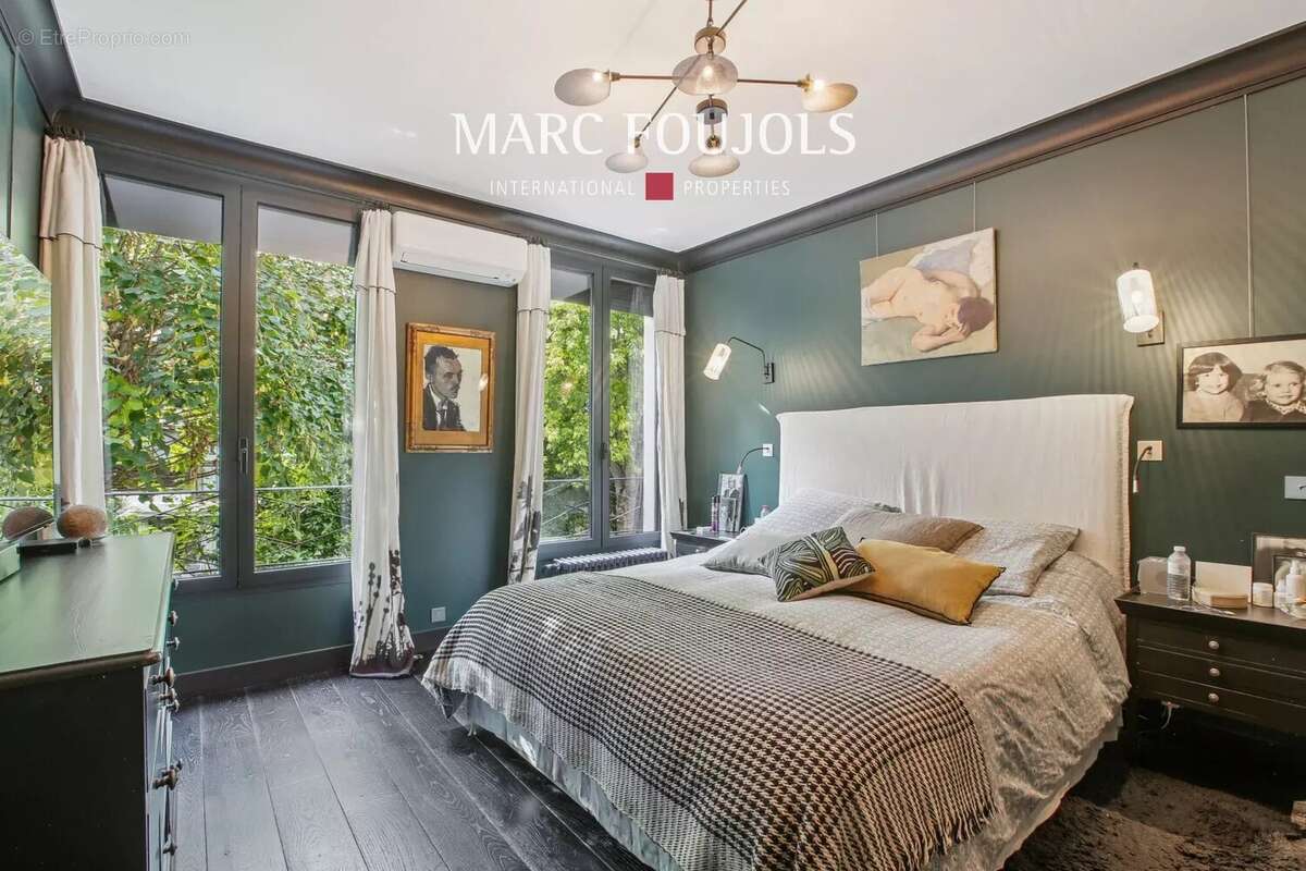 Maison à NEUILLY-SUR-SEINE