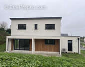 Maison à PLONEVEZ-PORZAY