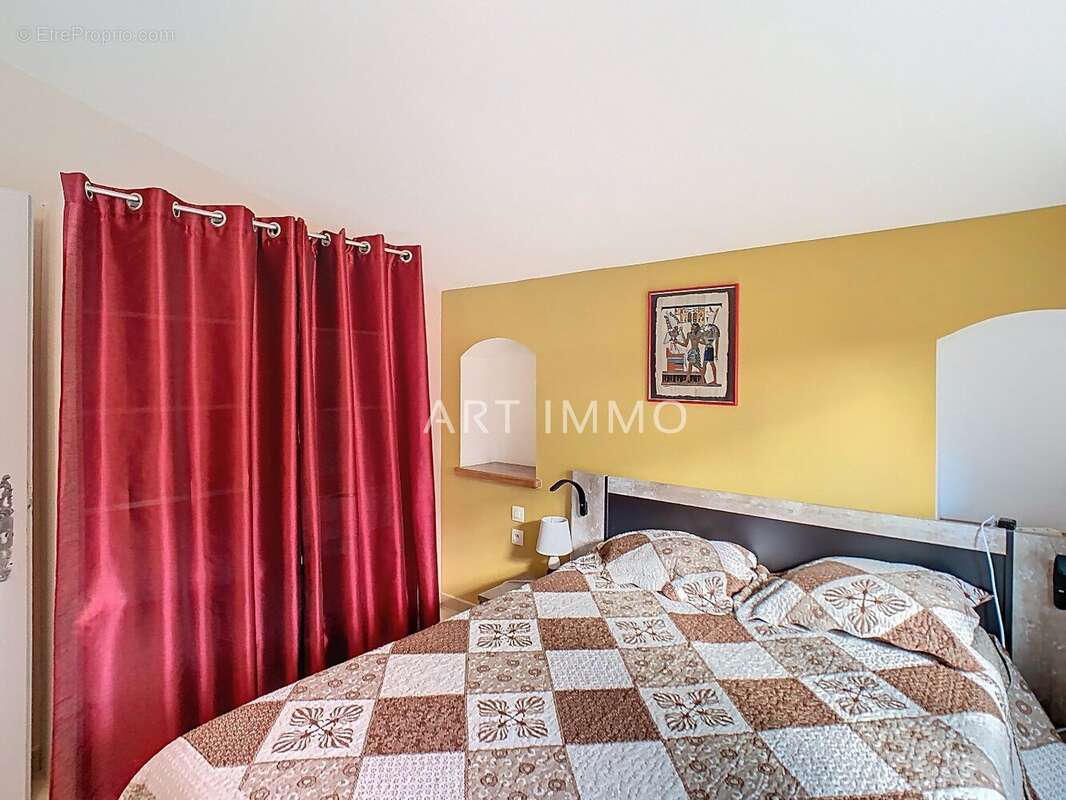 Maison à L&#039;ISLE-SUR-LA-SORGUE