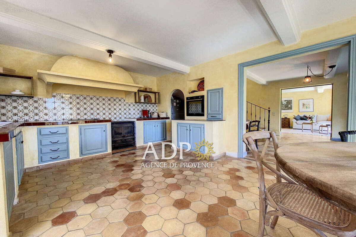 Maison 255 m² à Grasse  - photo 7