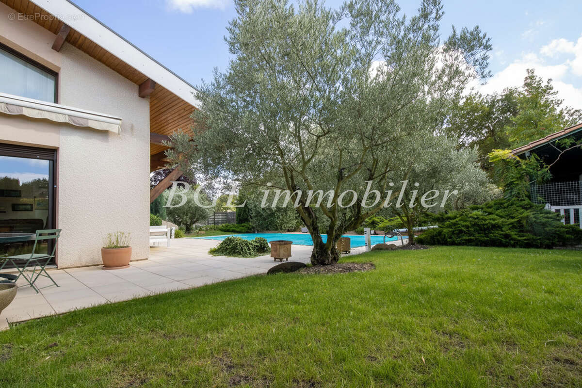 Maison familiale de 200 m2 à La Hume (Gujan-Mestras) - belle situation - photo 2
