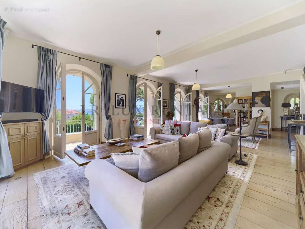 Maison à ANTIBES