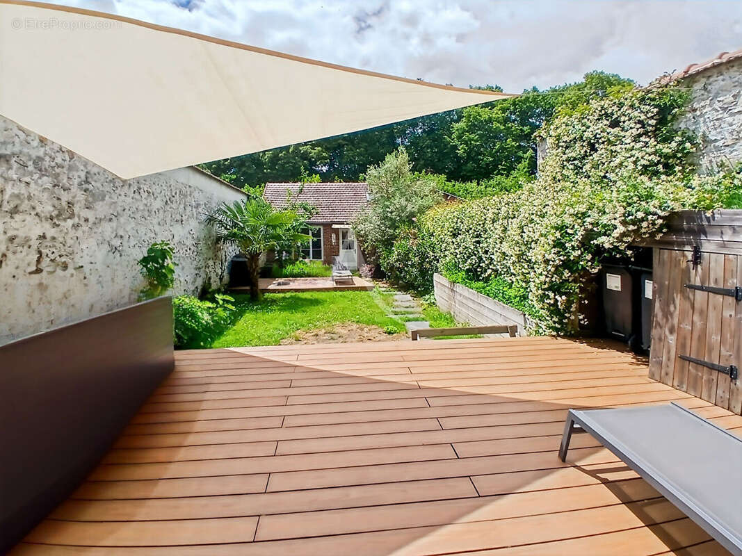 Maison à MARINES