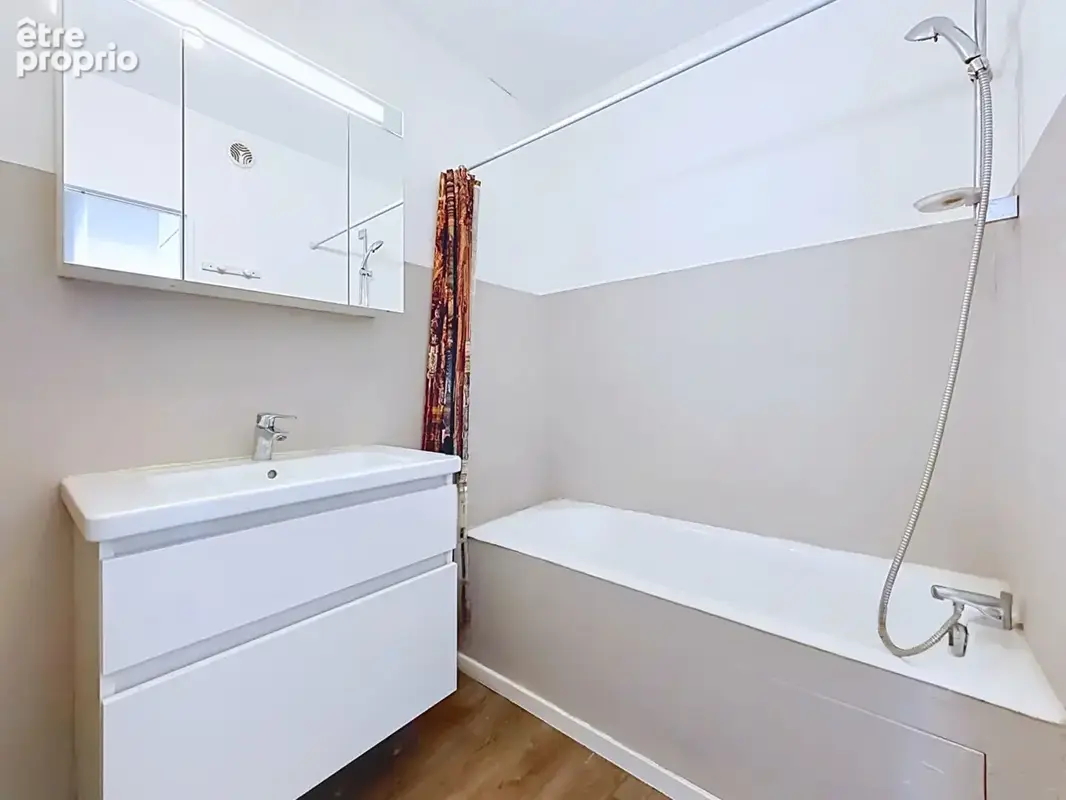 Chartres quartier cathédrale : appartement t3 de 67 m² avec box et cave, au coeur du centre historique - photo 6