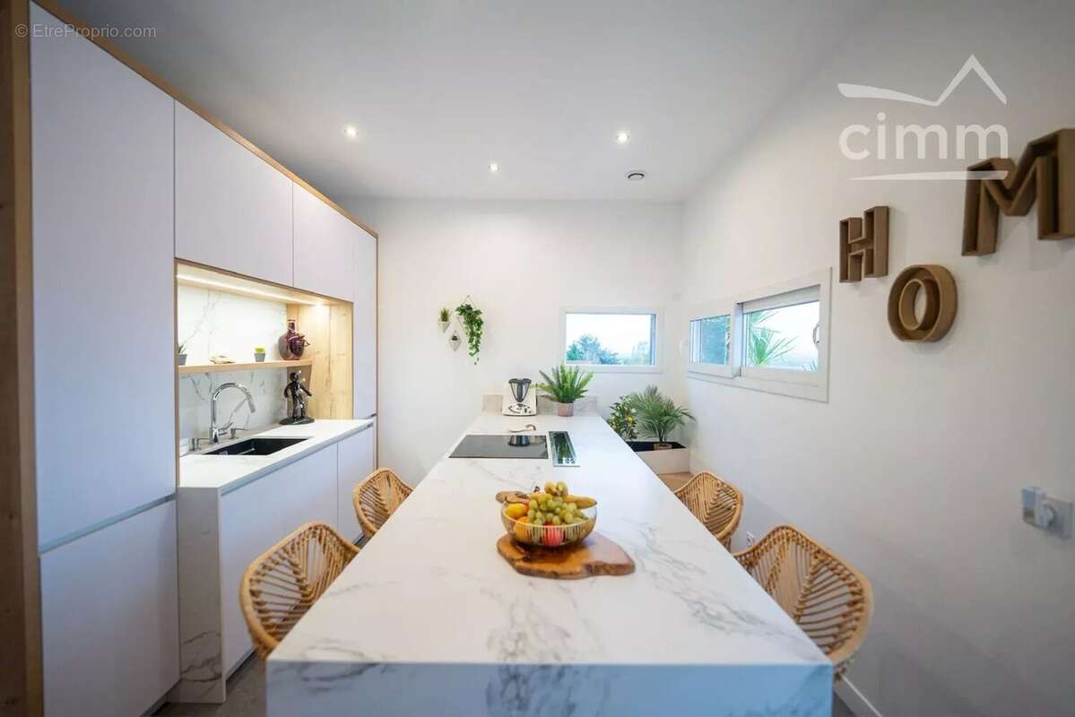 Maison à CHATEAUGAY