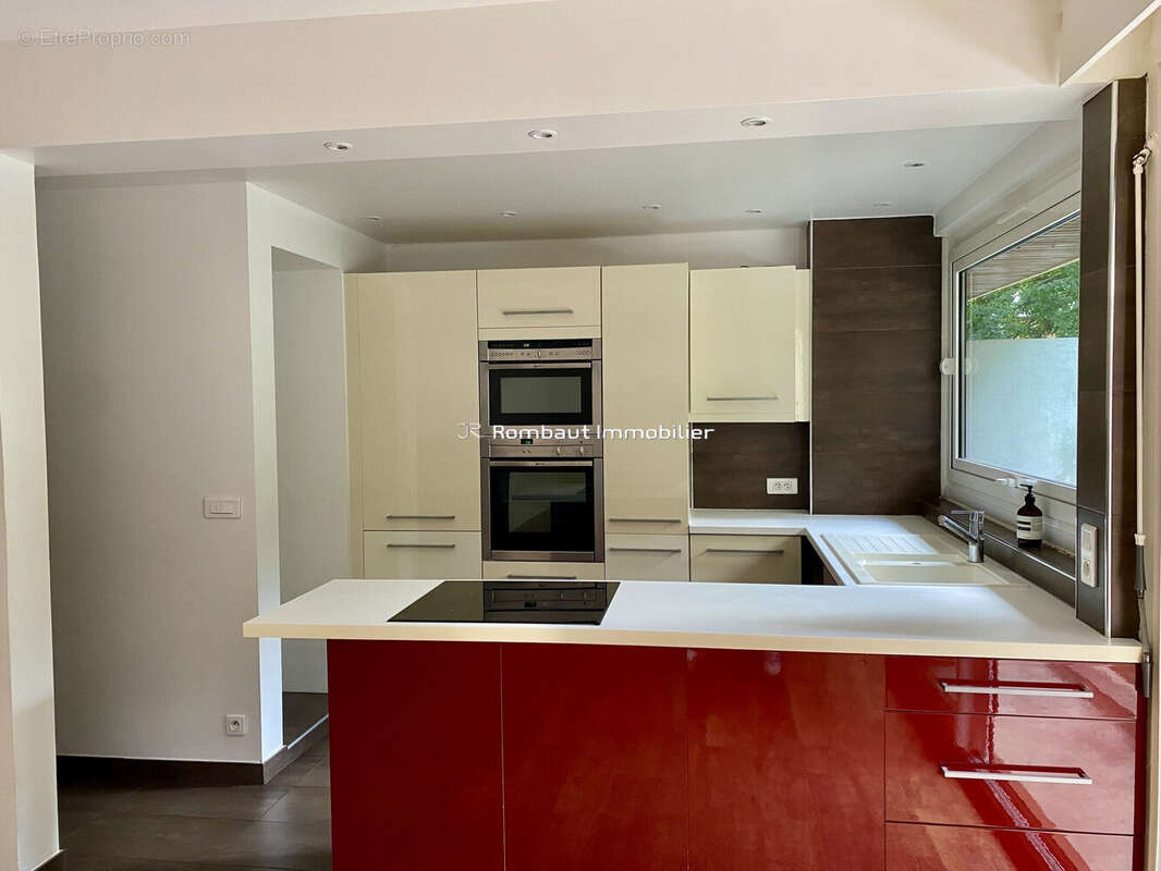 Appartement à LA CELLE-SAINT-CLOUD