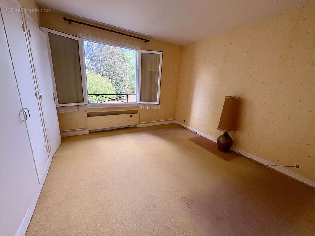 Maison à CHATEAUPONSAC