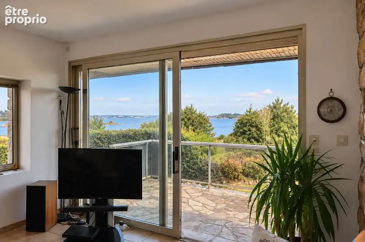 A vendre belle vue mer sur la baie de Port-Blanc et ses îlots Côtes d'Armor - photo 9