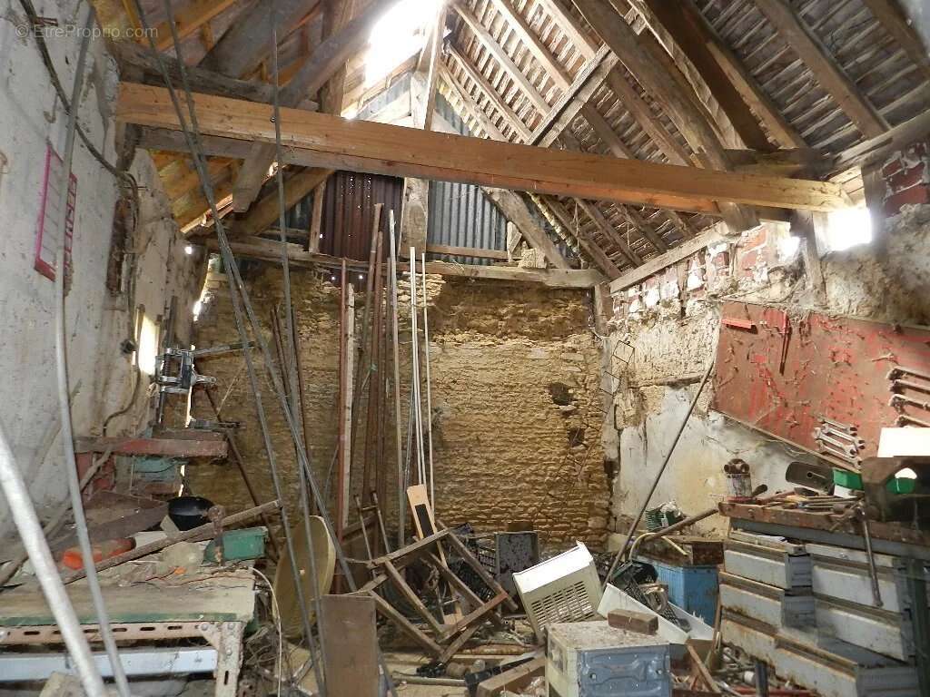 Maison à SAINT-PIERRE-SUR-DIVES