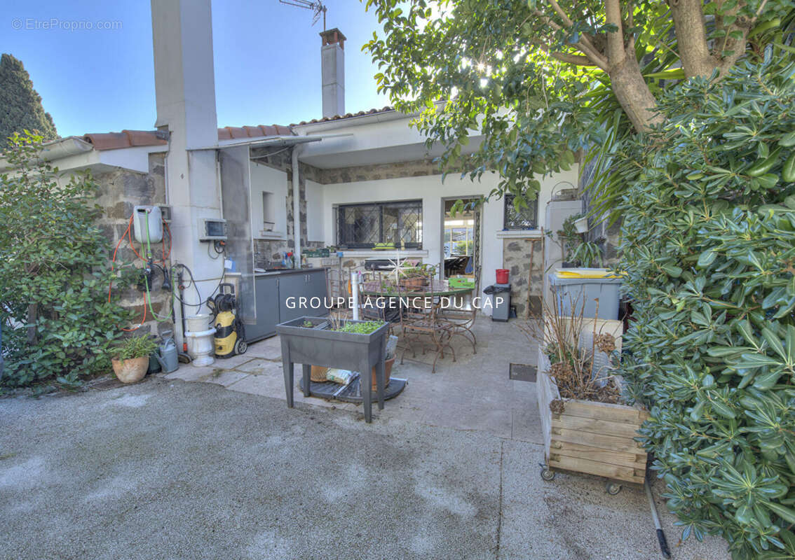 Maison à SAINT-RAPHAEL