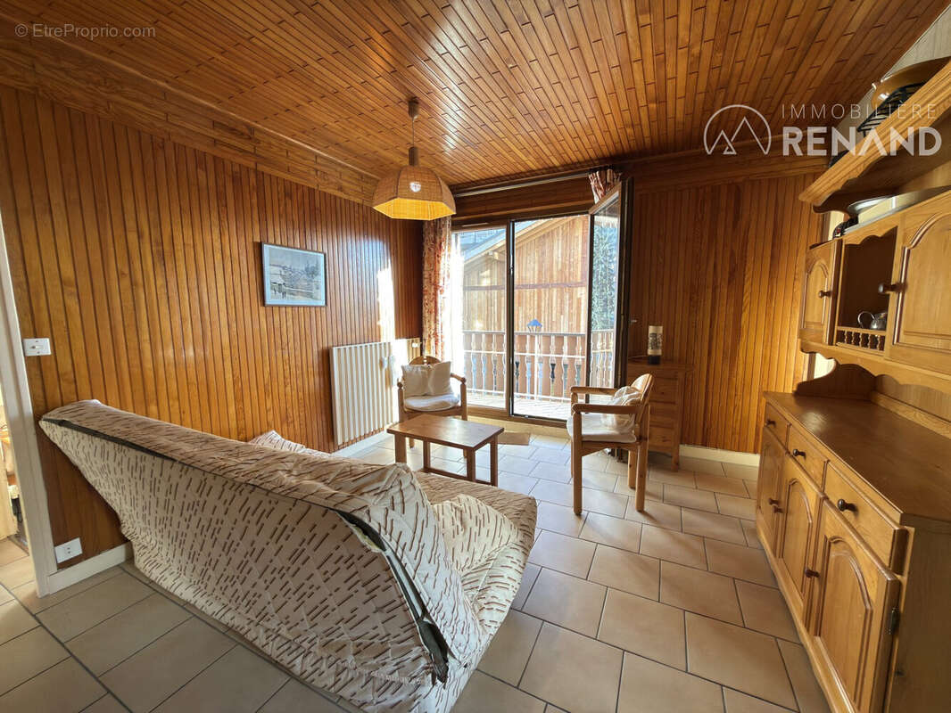 salon - Appartement à CLUSES