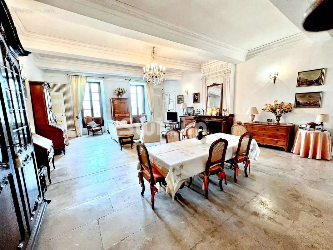 Maison à FABREGUES