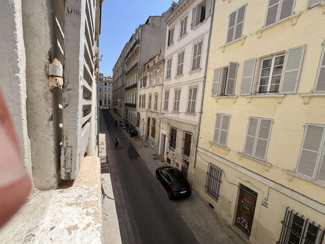 Appartement à MARSEILLE-1E