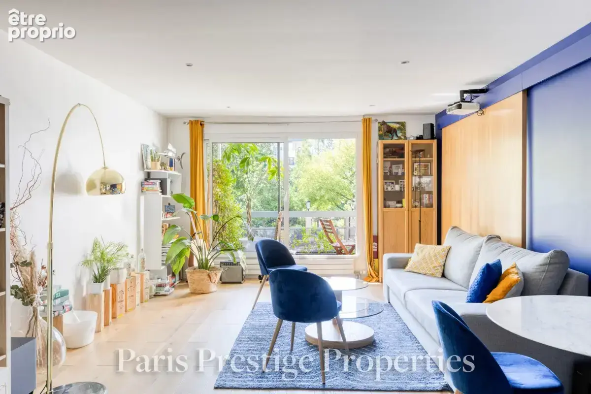 Appartement à COURBEVOIE
