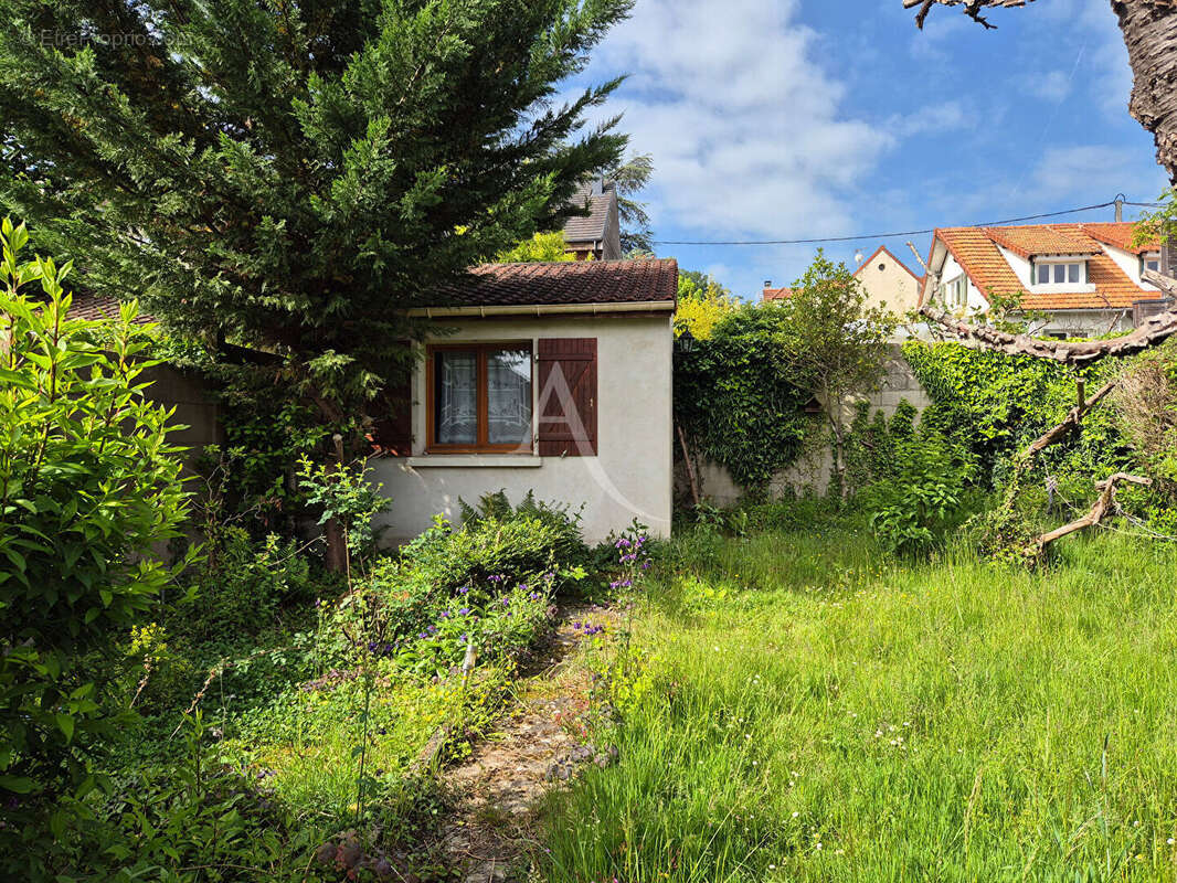 Maison à GOMETZ-LE-CHATEL