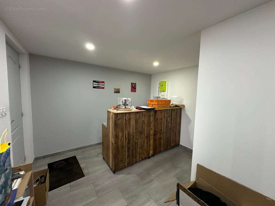 Commerce à GUILLERVAL