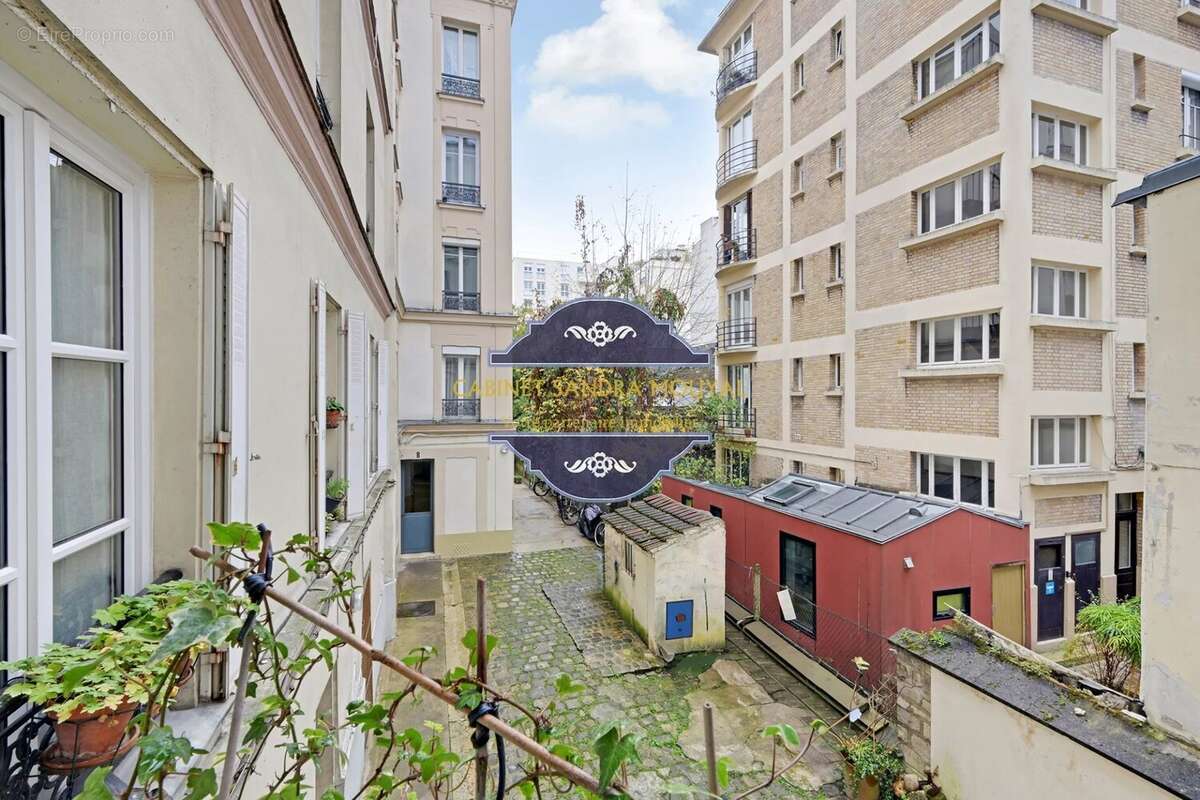 Appartement à PARIS-19E