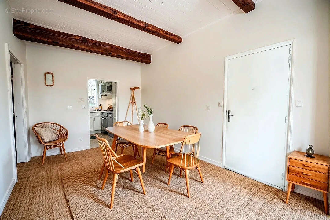 Appartement à SORGUES