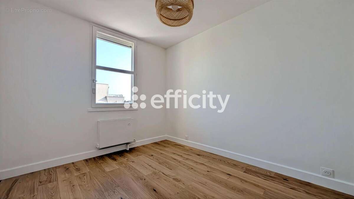 Appartement à LOGNES