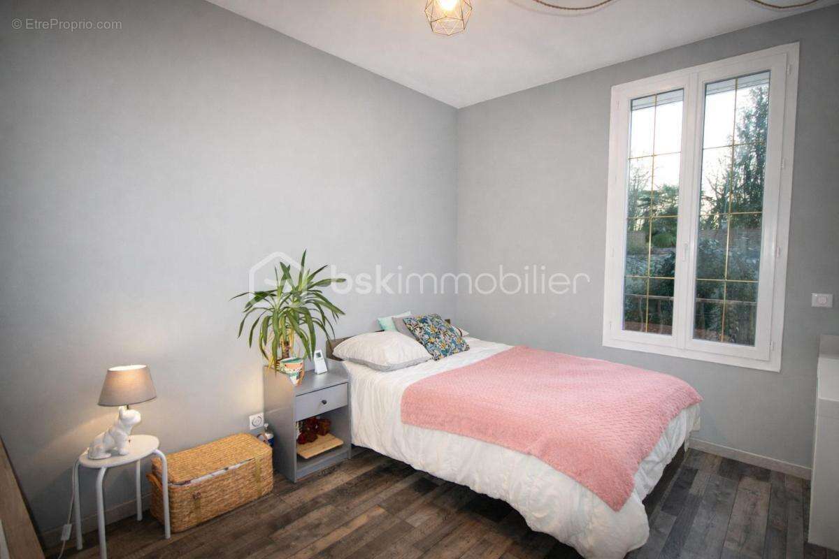 Maison à LA FERTE-ALAIS