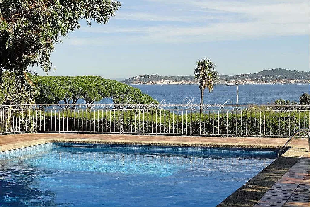 Appartement à GRIMAUD