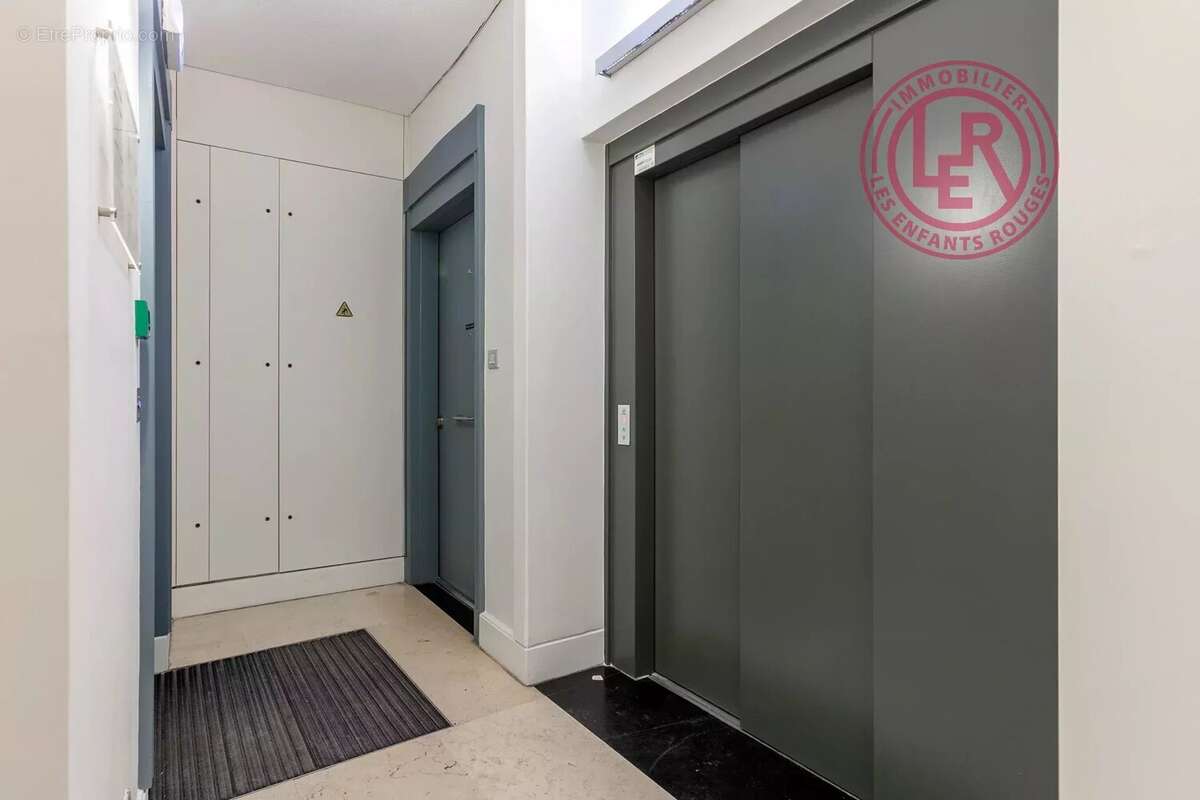 Appartement à PARIS-3E