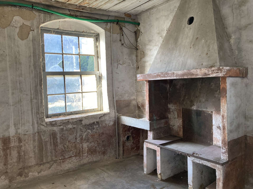 Appartement à FONTAINE-DE-VAUCLUSE