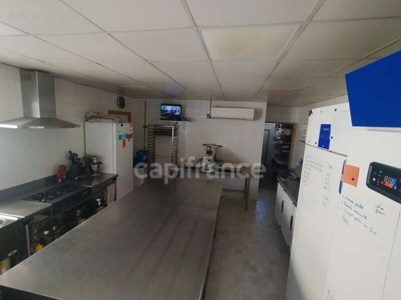 Commerce à VARANGEVILLE