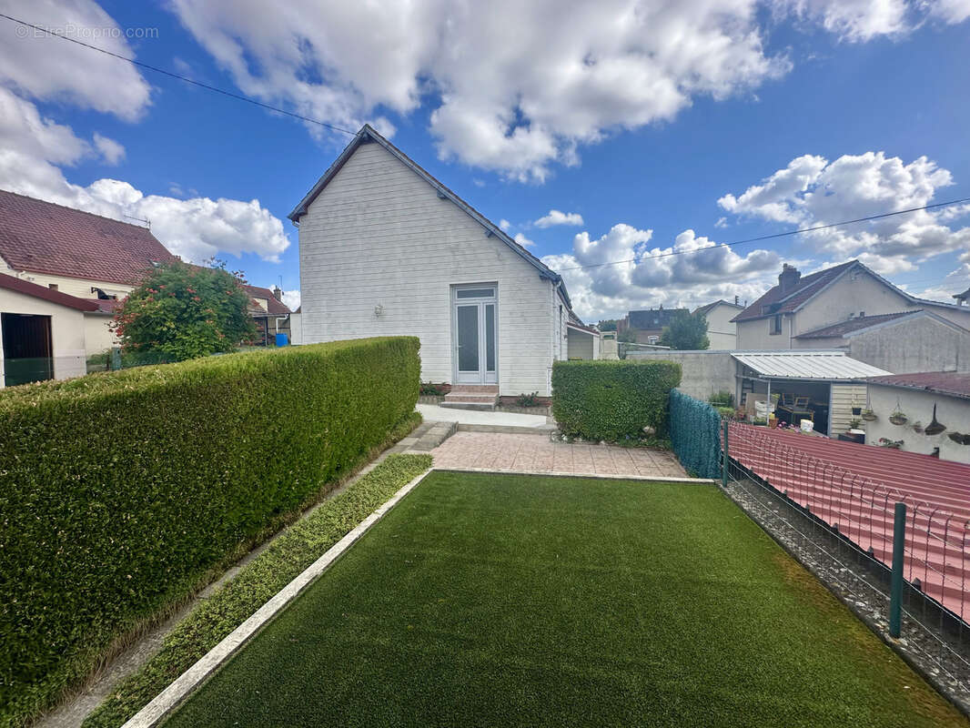 Maison à NEUFCHATEL-EN-BRAY