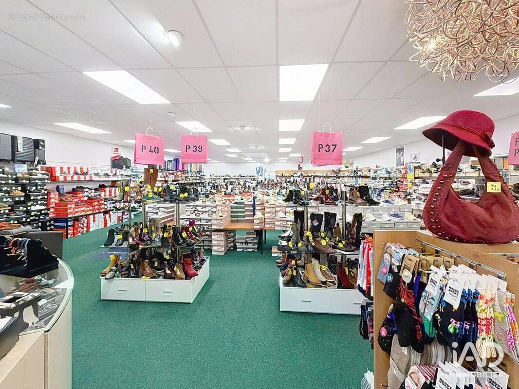 Photo 1 - Commerce à NAZELLES-NEGRON