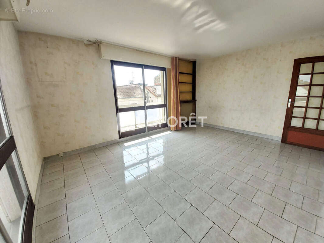 Appartement à VILLEMOMBLE