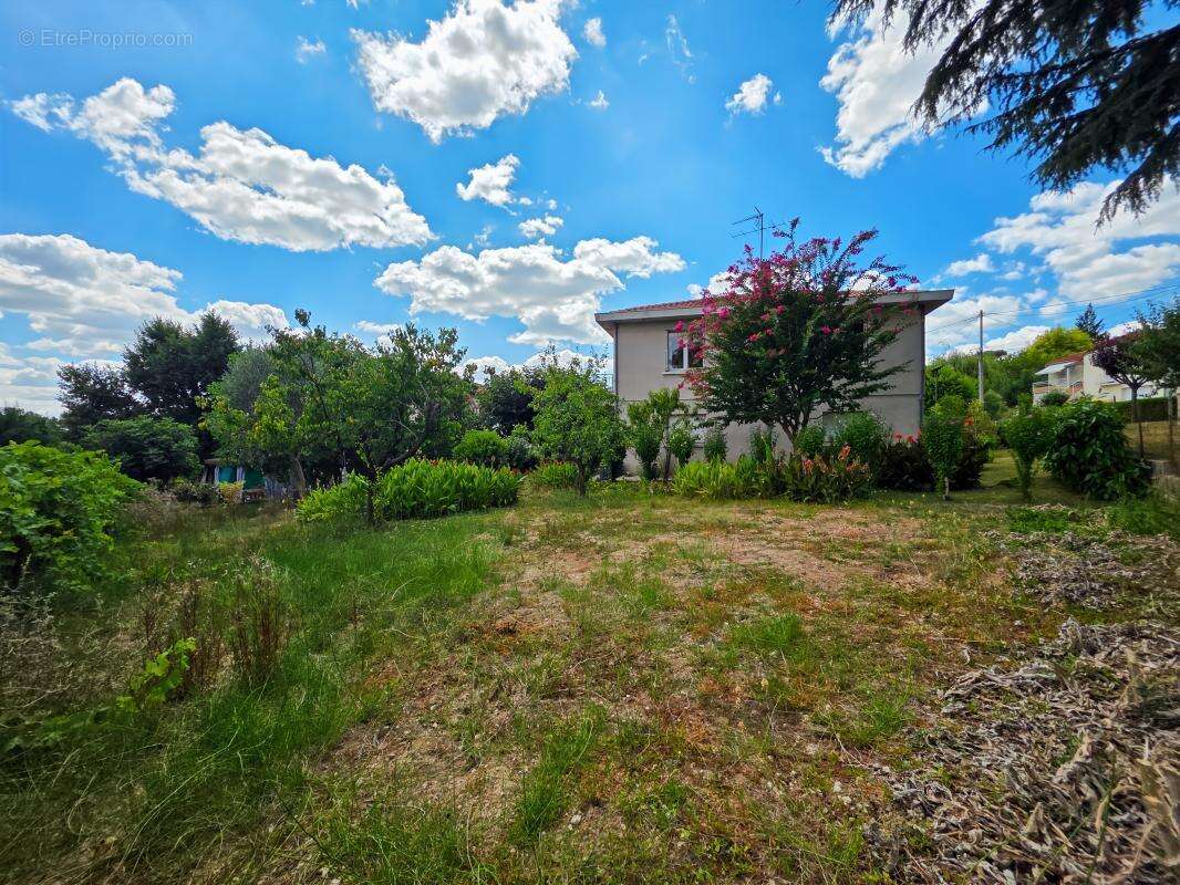 Maison 170 m² à Colayrac-Saint-Cirq  - photo 7