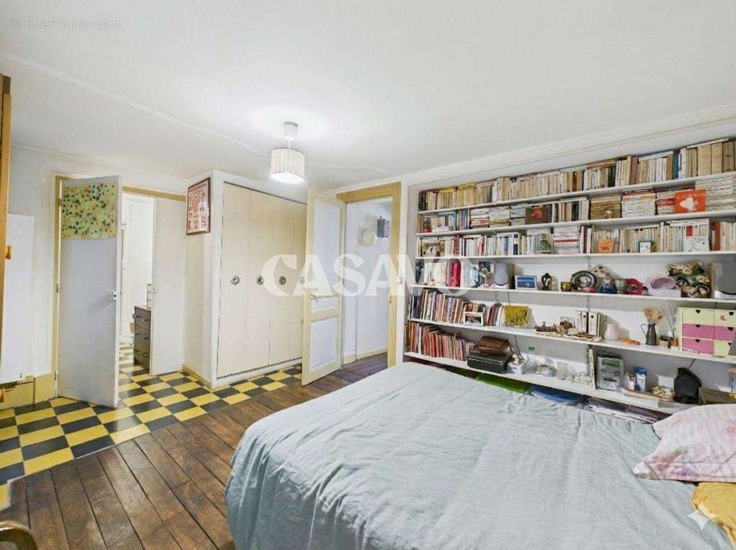 Appartement à PARIS-3E