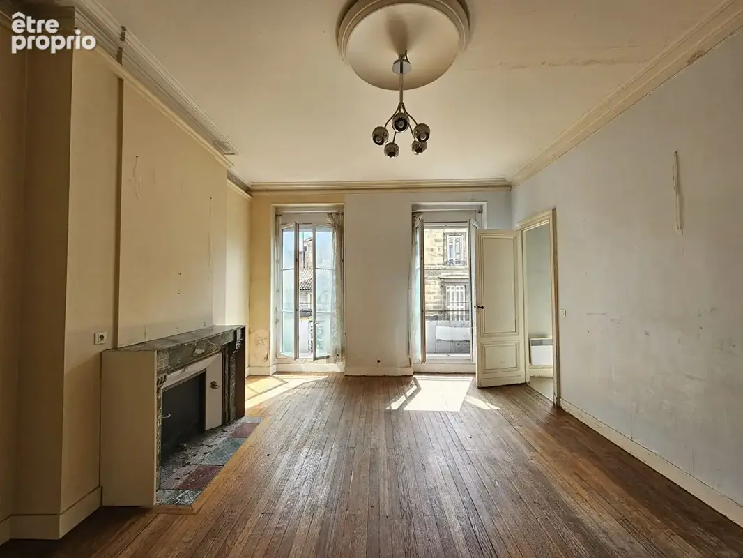 Fondaudège - Tourny, T2 traversant 75 m² avec prestations - photo 2