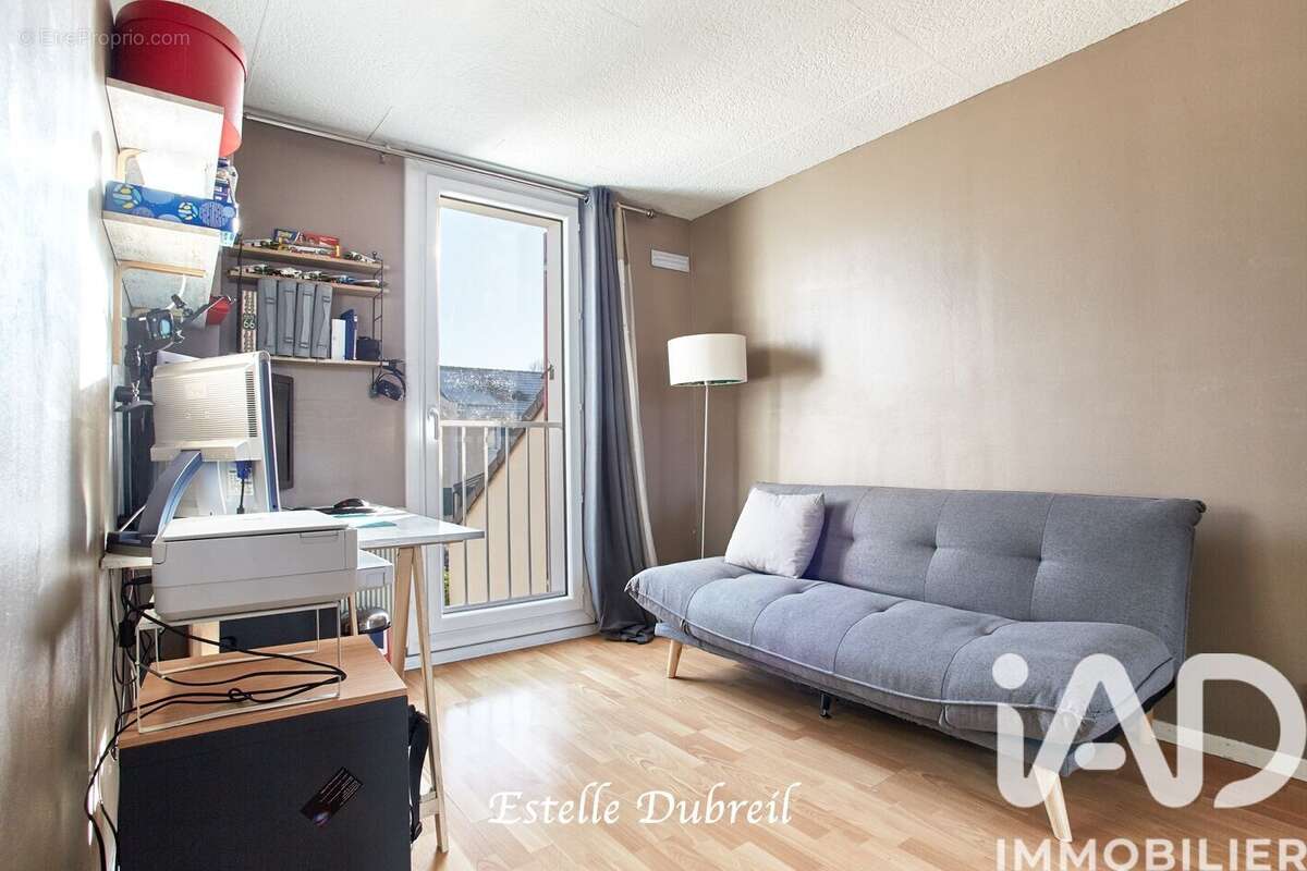 Photo 8 - Maison à VOISINS-LE-BRETONNEUX