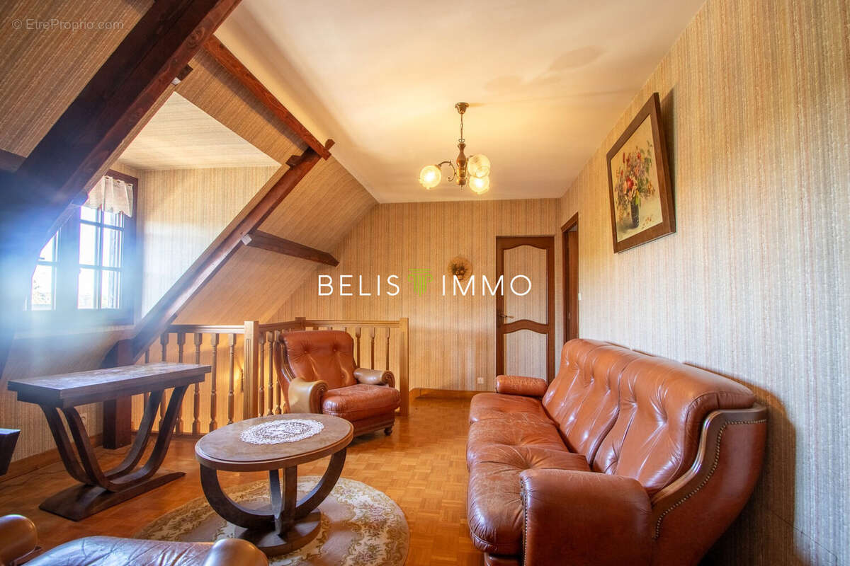 Maison à MONTLOUIS-SUR-LOIRE