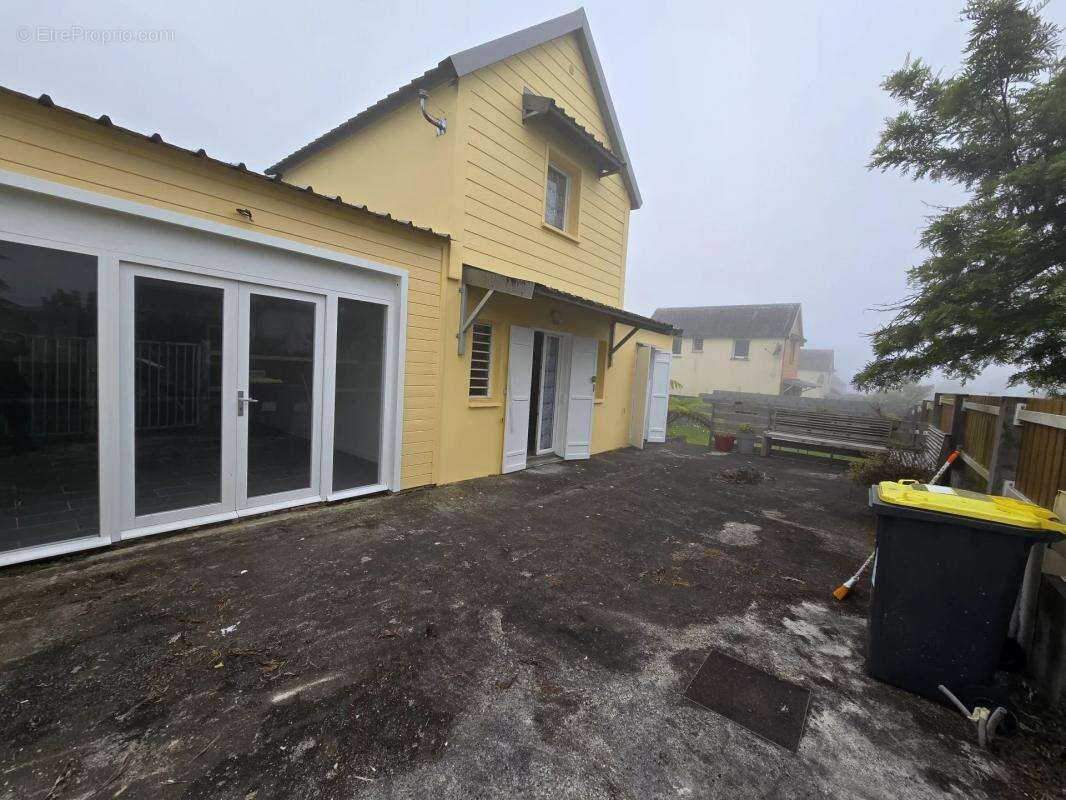 Appartement à LA PLAINE-DES-PALMISTES