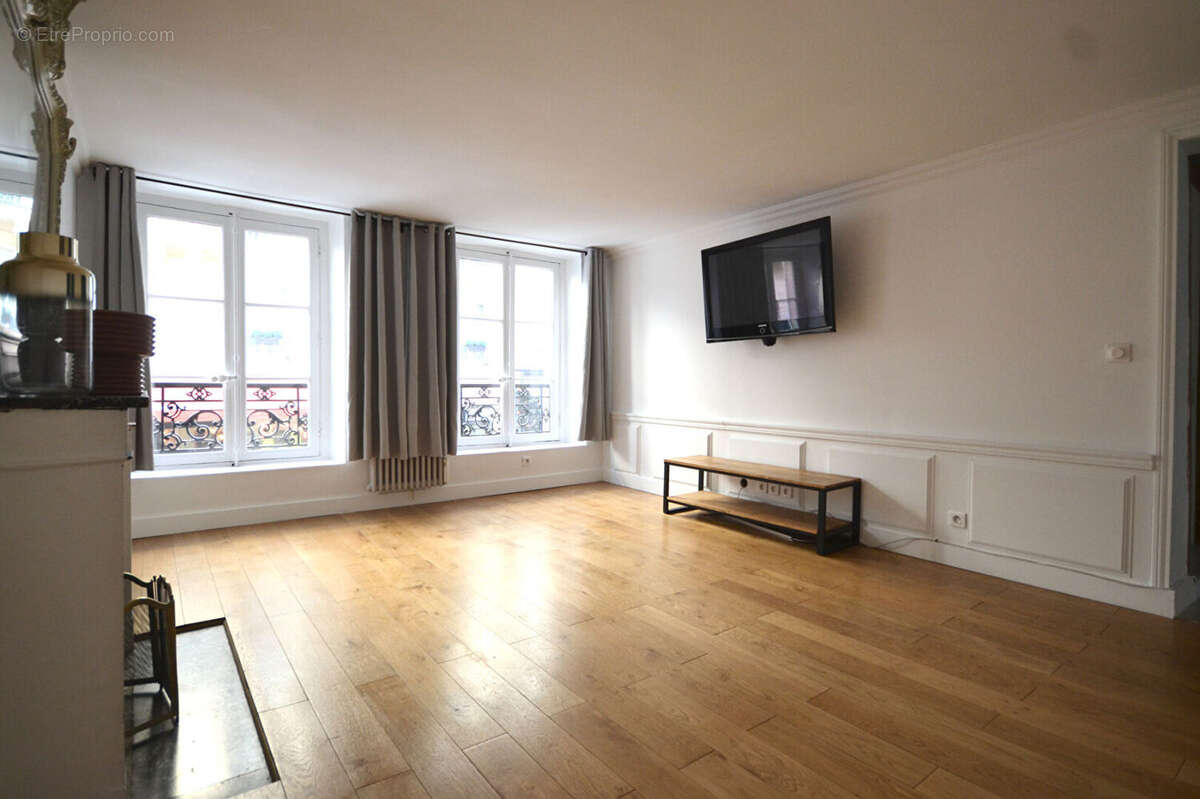 Appartement à PARIS-9E