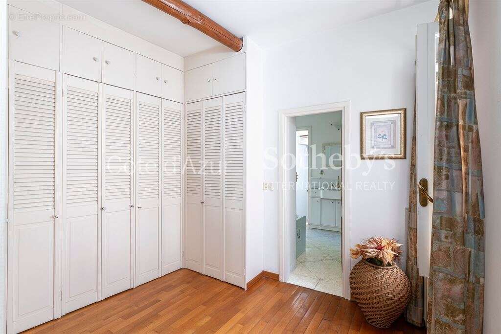 Maison à ROQUEBRUNE-CAP-MARTIN