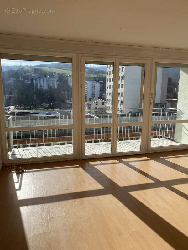 Appartement à SAINT-ETIENNE