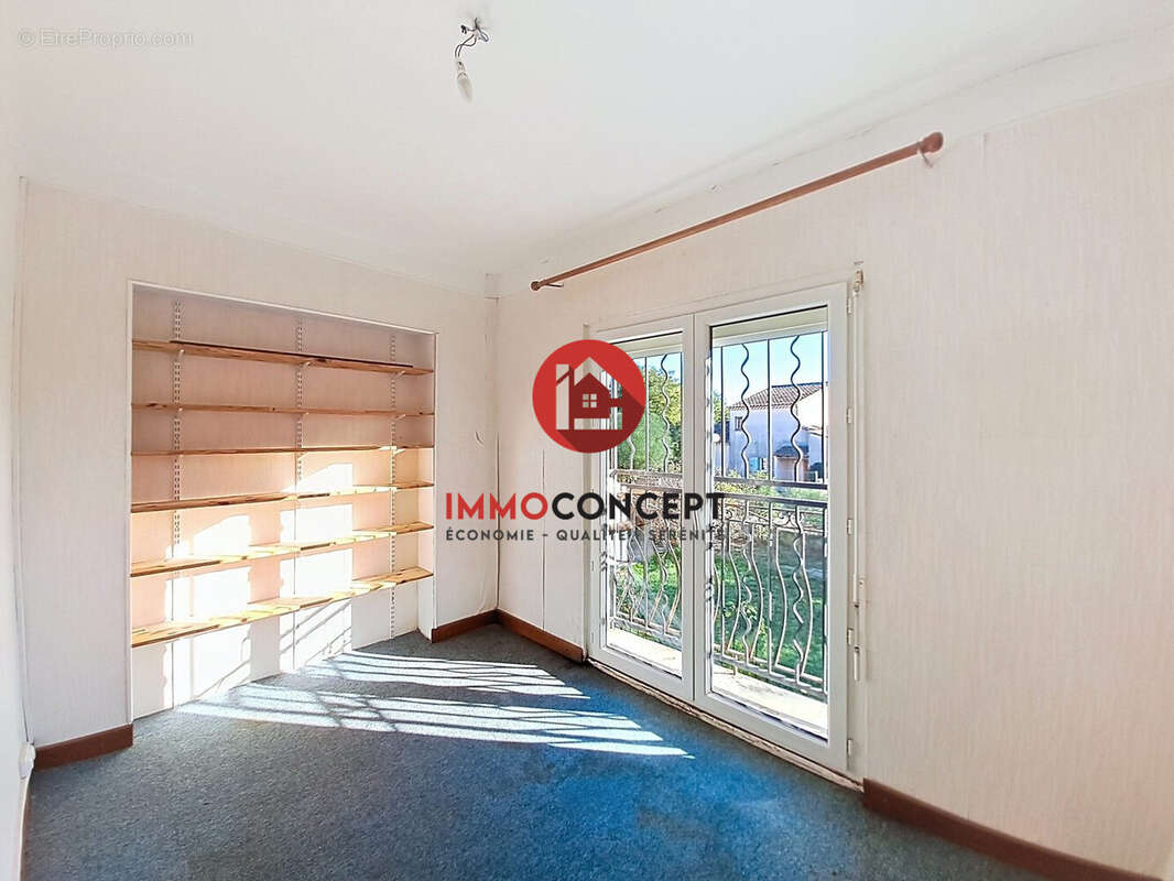 Maison à ROQUEMAURE