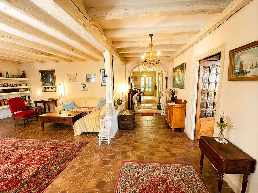 Maison à SAINT-MARTIAL