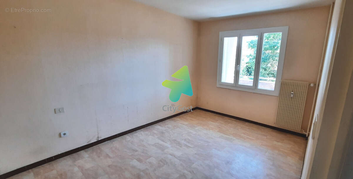Appartement type 4, balcon, parking et cave - photo 7